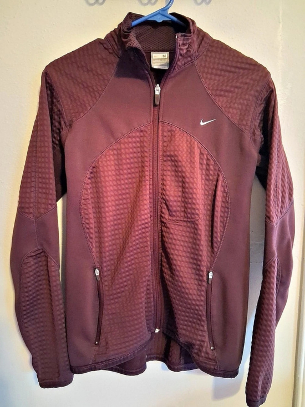 Nike Dri-FIT Therma-FIT jacket Full-Zip Athletic Jacket in Burgundy Size Medium